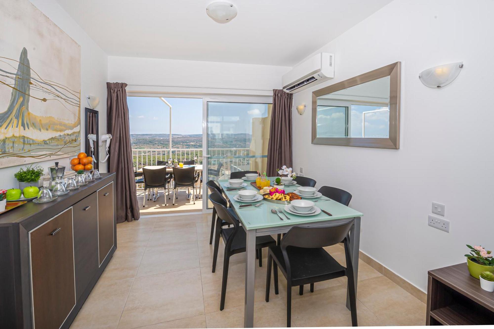 Summer Breeze Penthouse With Private Hot Tub & Terrace With Panoramic Views, By Getawaysmalta Mellieha Exterior photo